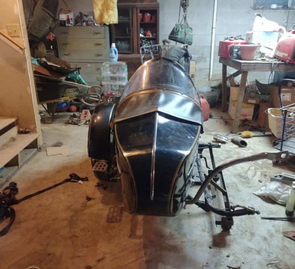 Beautiful 1960 Harley sidecar. - Image 7