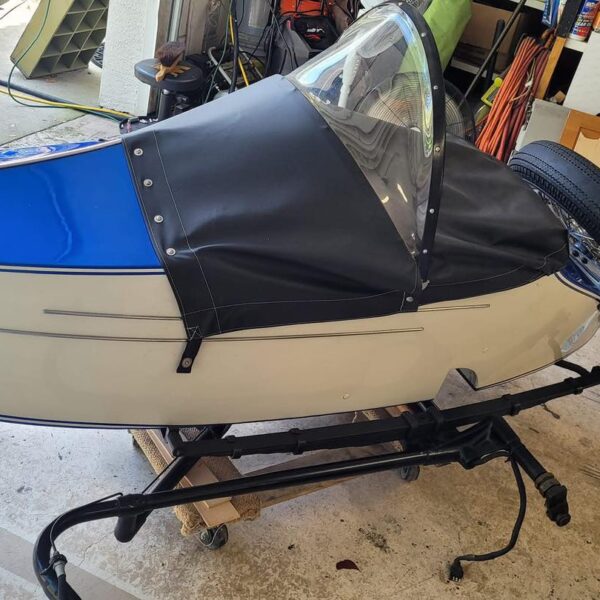 1961 sidecar very clean no rust no bondo.